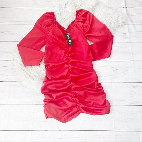 Boohoo Plus Women's Red Satin Ruched Bodycon Strappy Neckline Midi Dress Size 12 - Picture 2 of 5